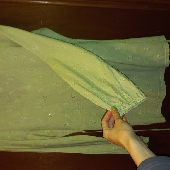 JUS D'ORANGE PARIS Green top with Sequins. Size 4. - Picture 6 of 11